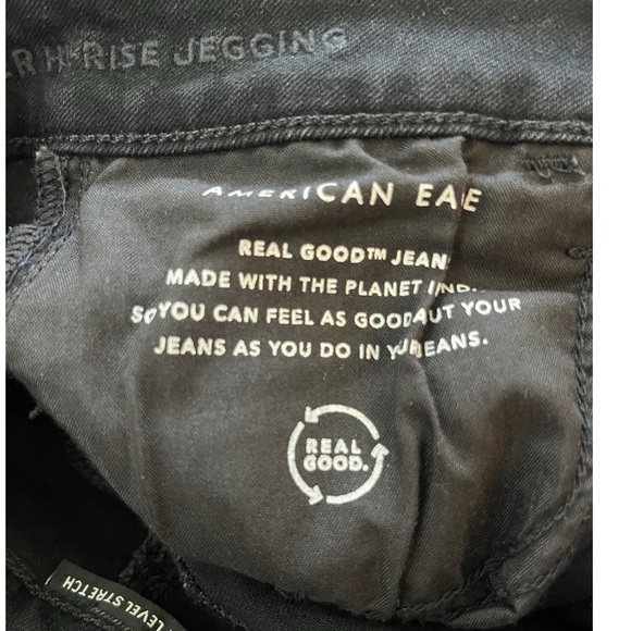 American Eagle Next Level Stretch Distressed Super Hi Rise Jeggings Size 2 Short - Picture 4 of 8